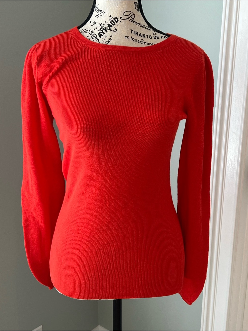 NWT Ann Taylor Red Long Sleeve Lightweight Sweater | Pretty